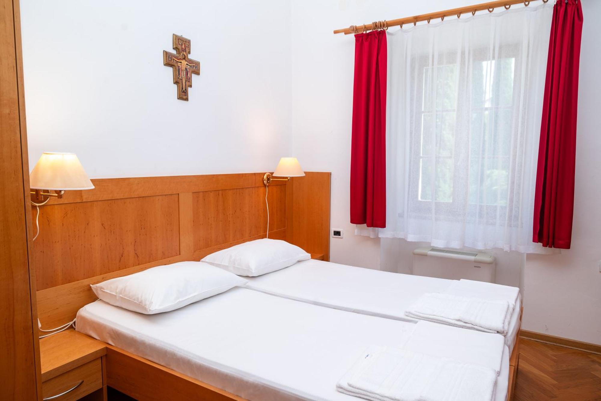 Hostel Sveta Ana Koper városi község Kültér fotó