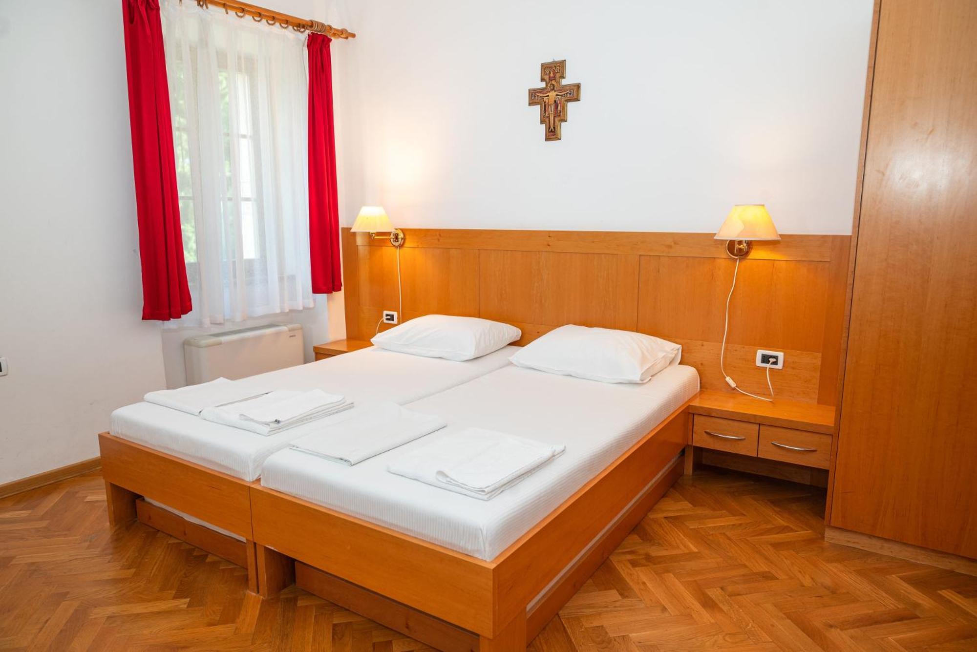 Hostel Sveta Ana Koper városi község Kültér fotó